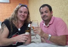 Dani Aller, vocalista del grupo de rock Ars Amandi: «La música siempre ha estado unida a la cerveza» Dani Aller y el Santuario de la Cerveza