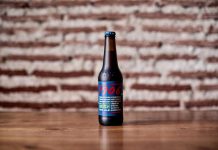 La familia 1906 de Estrella Galicia sigue creciendo con La Pelirroja